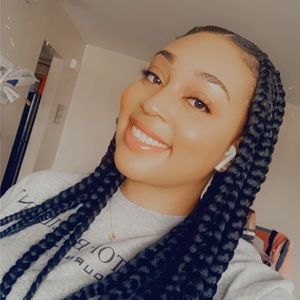 Meet your Posher, Breanna